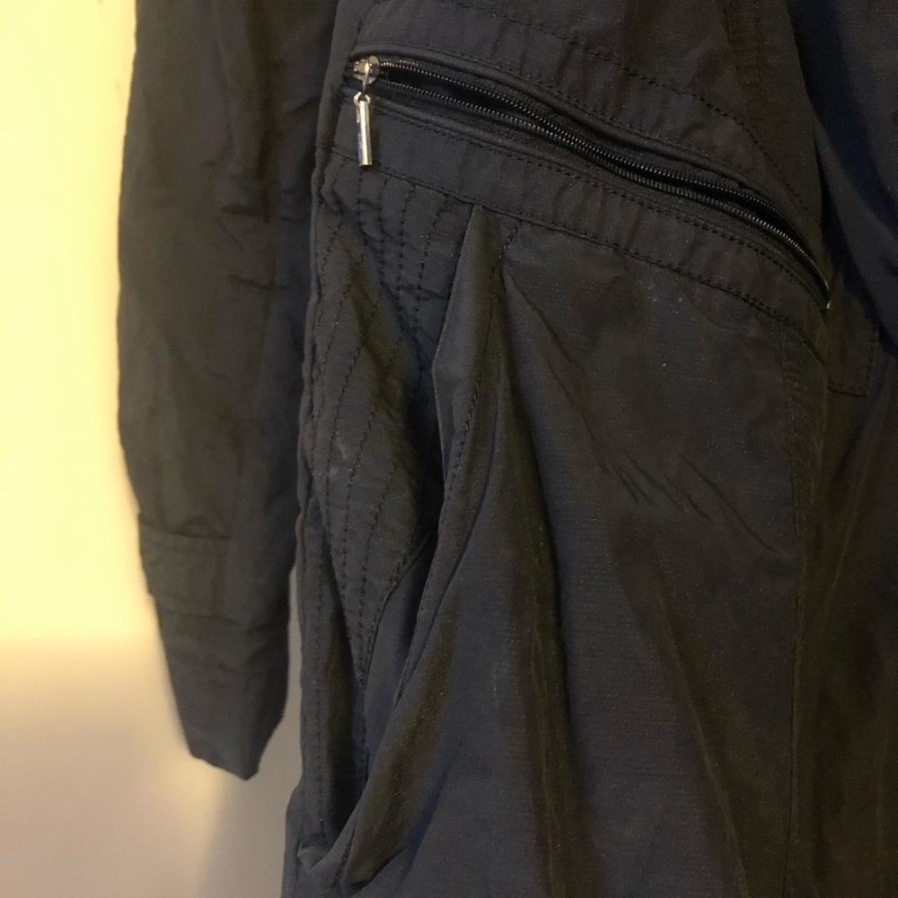 Cole Haan packable rain jacket - Picture 3 of 8